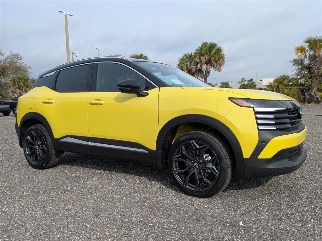 New 2026 Nissan Kicks SR SUV