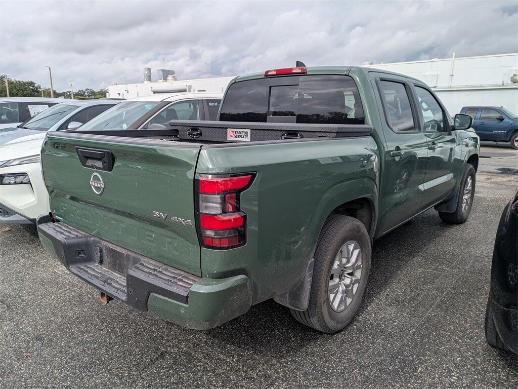 2023 Nissan Frontier SV photo 2