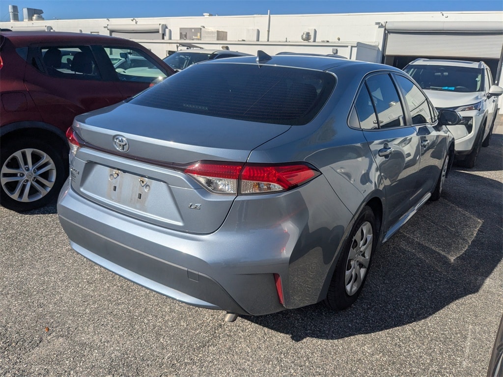 Used 2022 Toyota Corolla LE Sedan