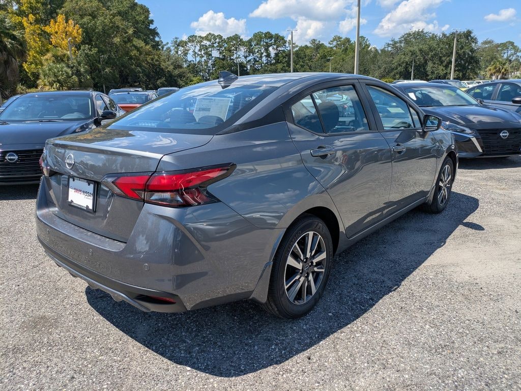 New 2025 Nissan Versa 1.6 SV Sedan