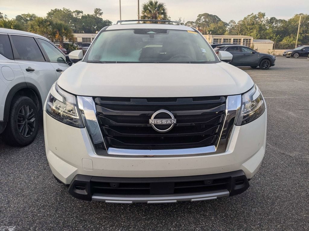 Used 2024 Nissan Pathfinder Platinum SUV