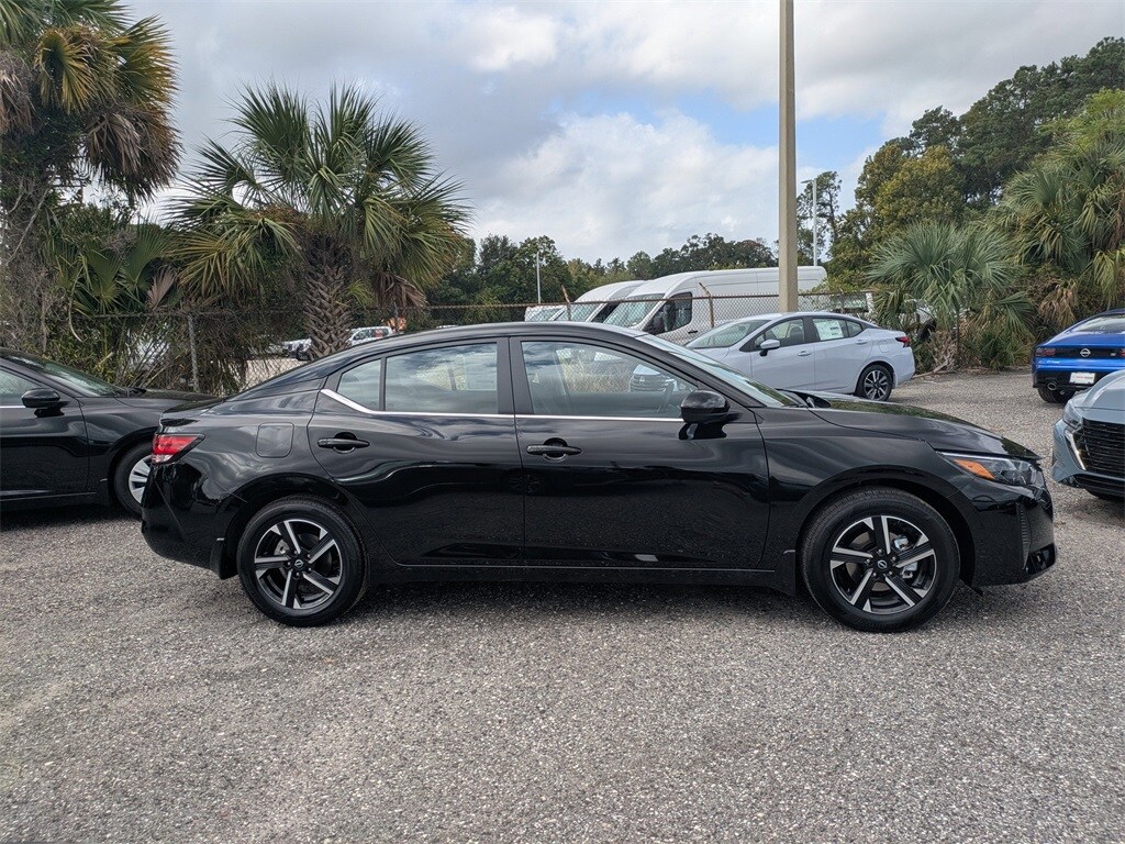 2025 Nissan Sentra SV photo 2