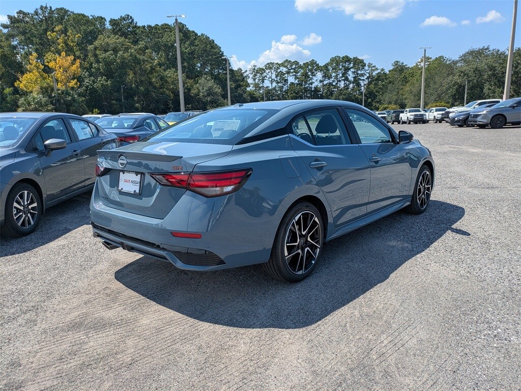 New 2025 Nissan Sentra SR Sedan