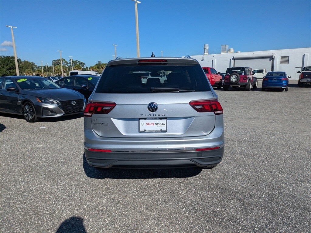 2024 Volkswagen Tiguan SE Wolfsburg Edition photo 4