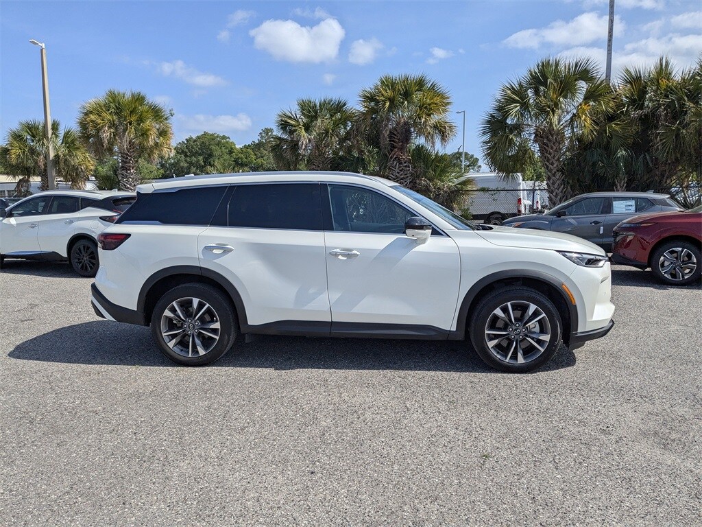 2024 Infiniti QX60 Luxe photo 3