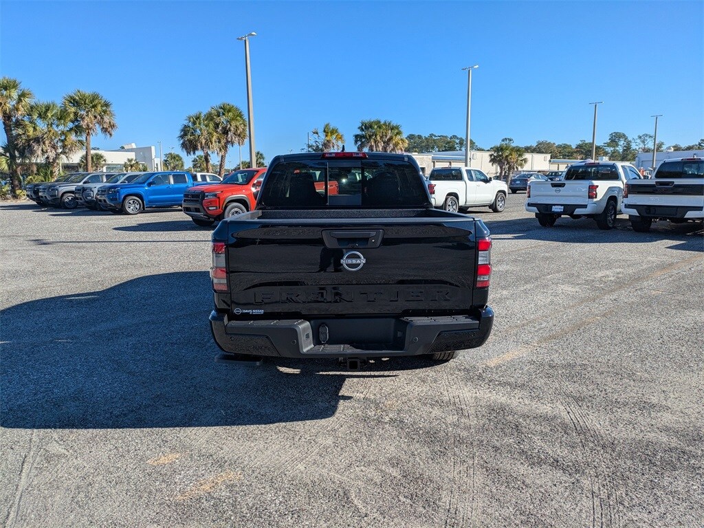 New 2026 Nissan Frontier Truck Crew Cab
