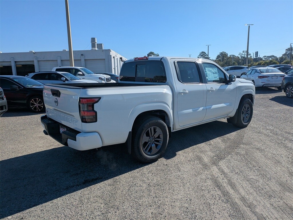 New 2025 Nissan Frontier SV Truck Crew Cab