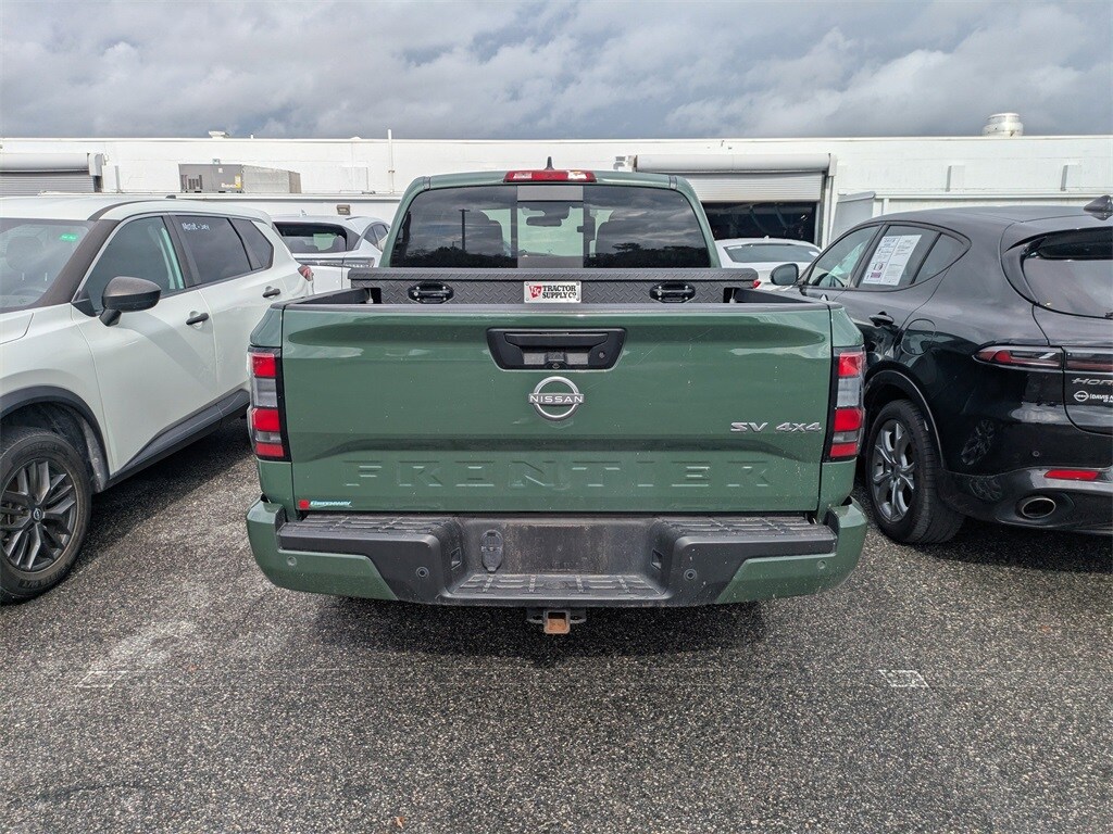 2023 Nissan Frontier SV photo 3