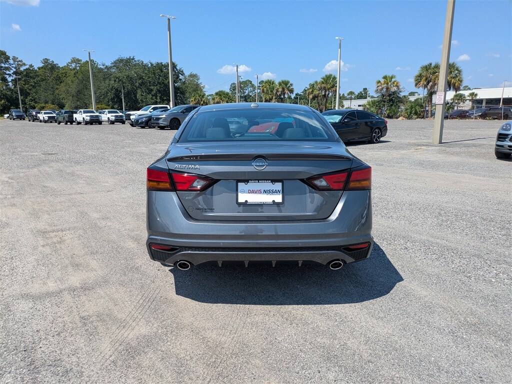 2025 Nissan Altima SV Special Edition photo 4