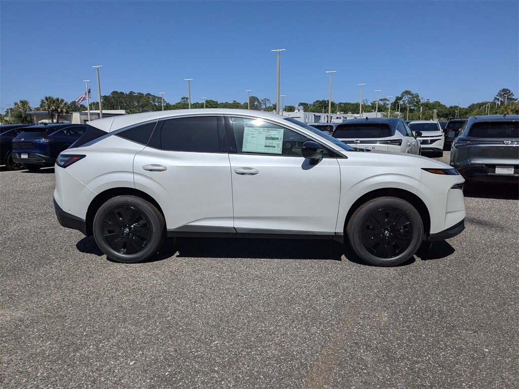 2025 Nissan Murano SV photo 3