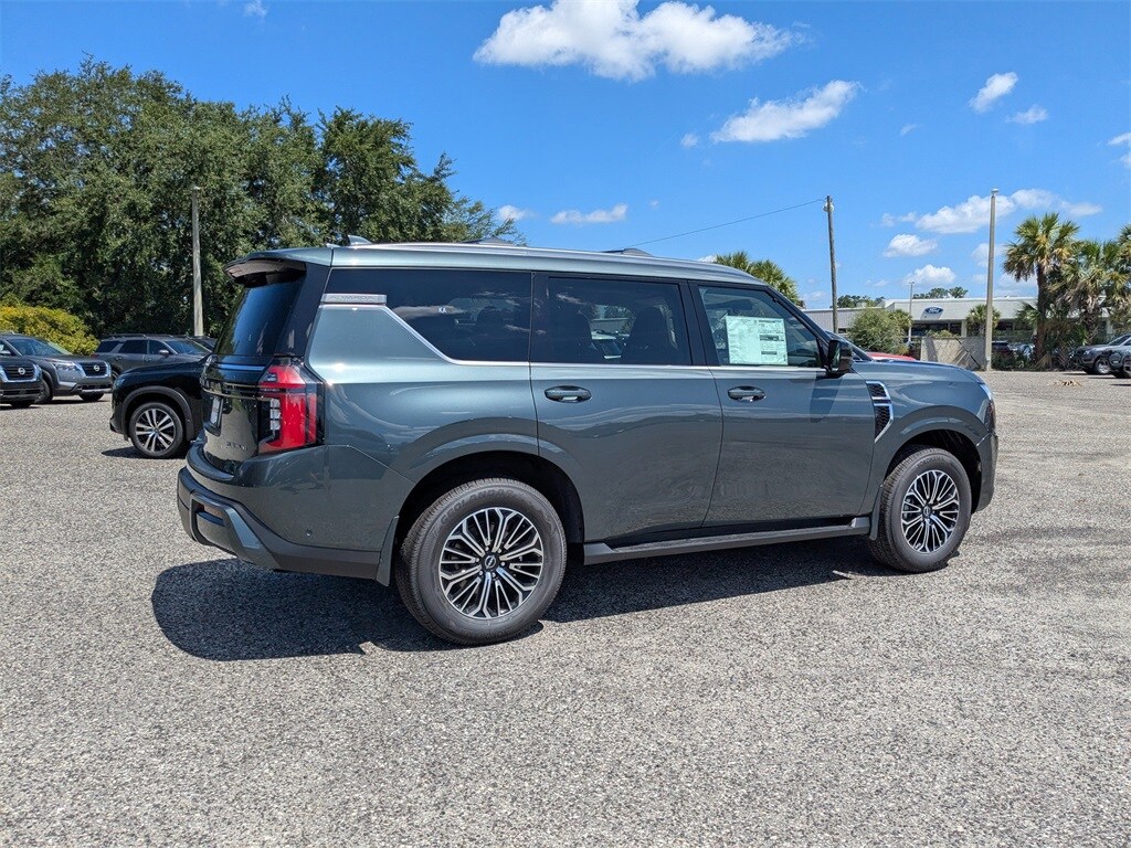 2025 Nissan Armada Platinum photo 3