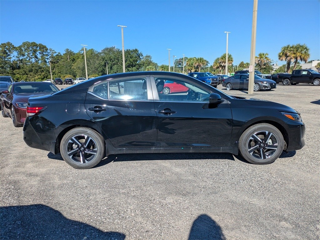 2025 Nissan Sentra SV photo 2