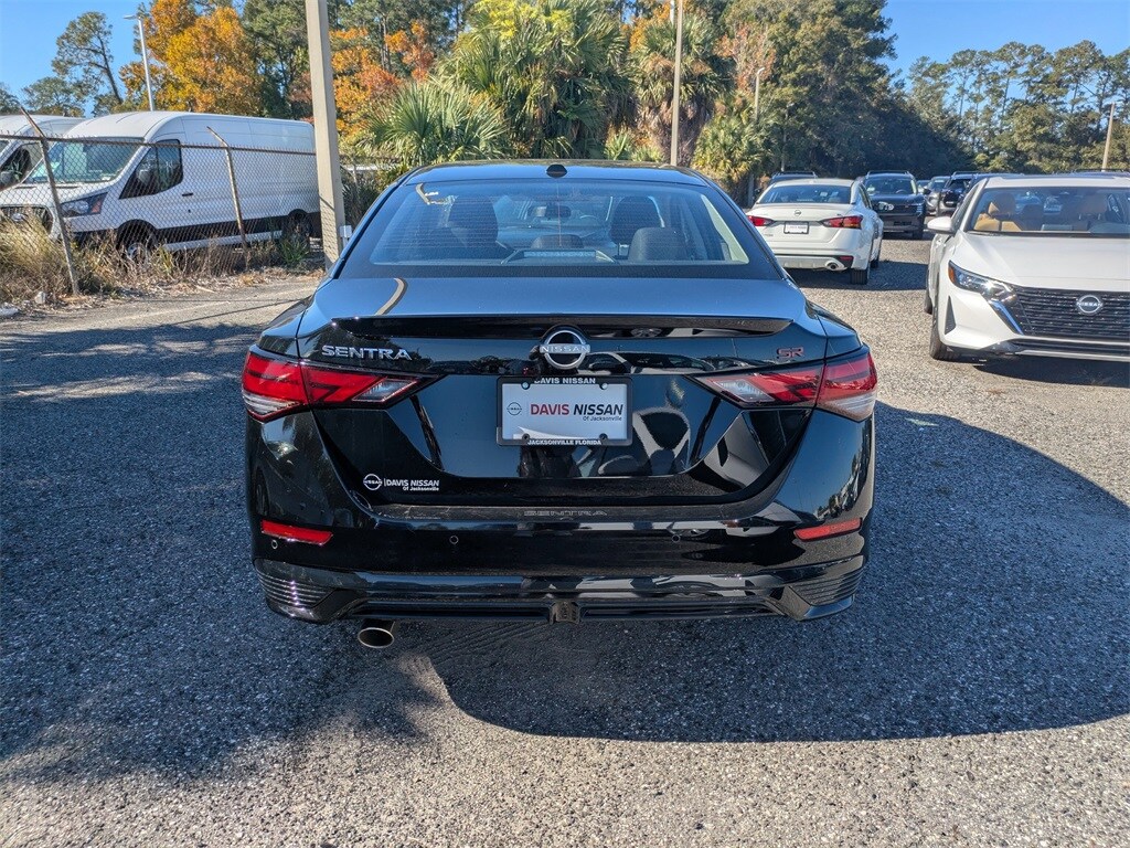2025 Nissan Sentra SR photo 4