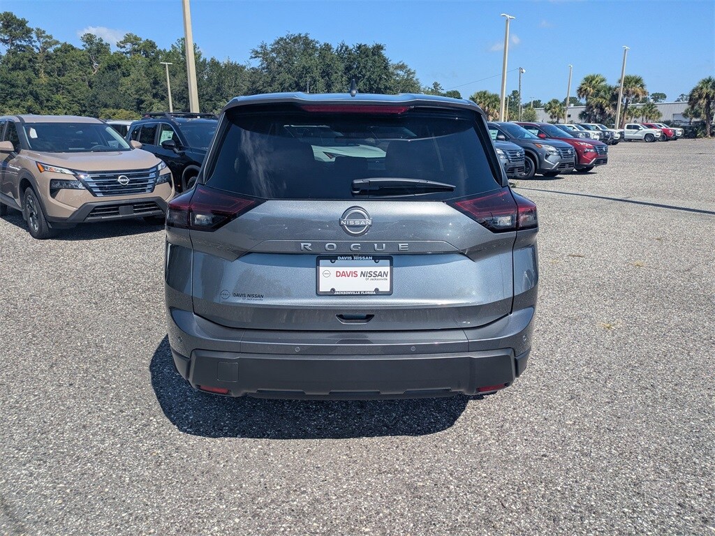 2026 Nissan Rogue S photo 4