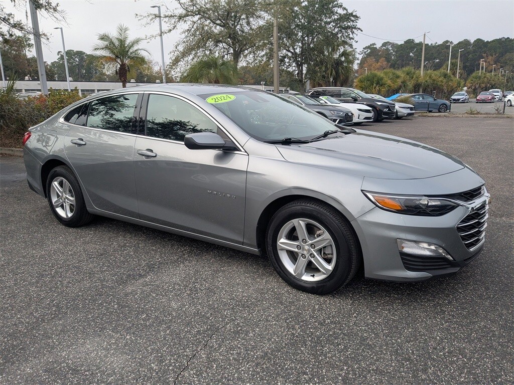 Used 2024 Chevrolet Malibu 1LT Sedan