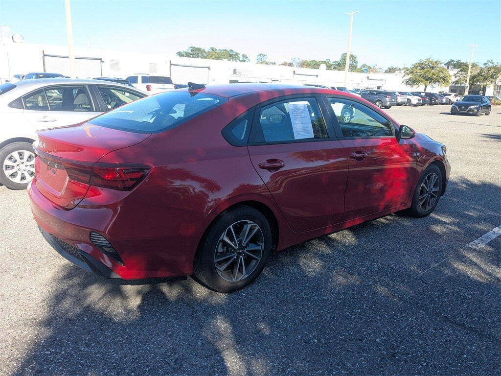 Used 2023 Kia Forte LXS Sedan