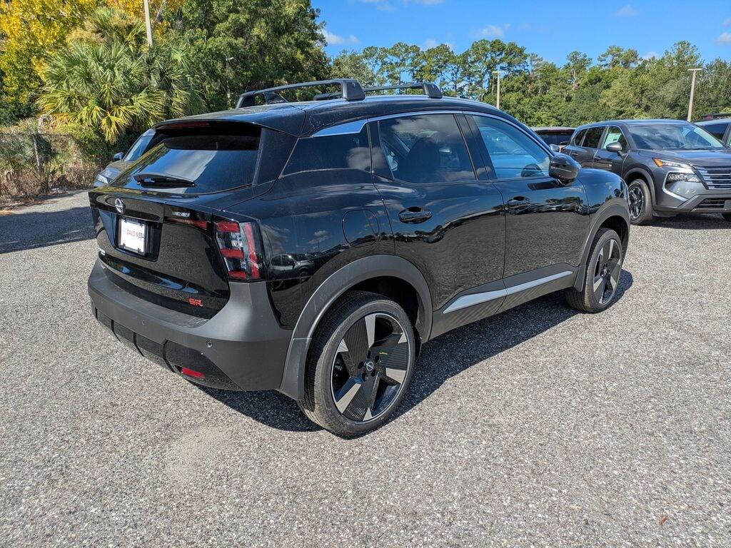 New 2026 Nissan Kicks SR SUV