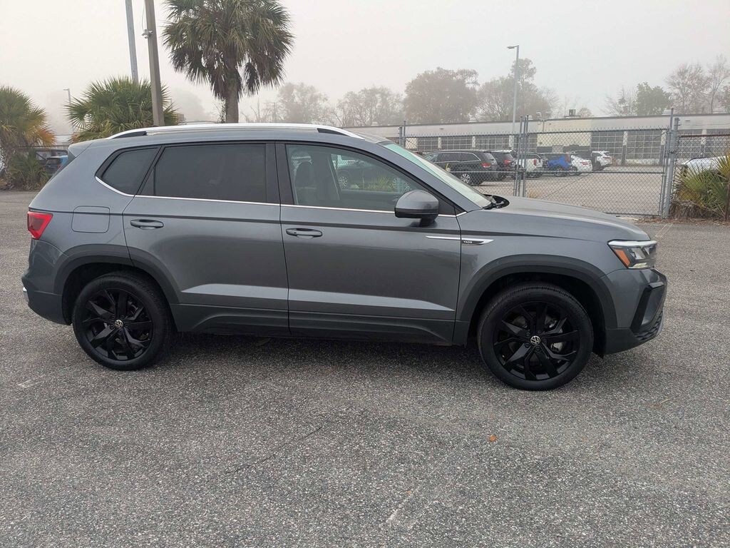 Used 2024 Volkswagen Taos 1.5T SE SUV