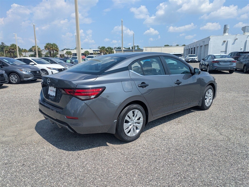 2025 Nissan Sentra S photo 3