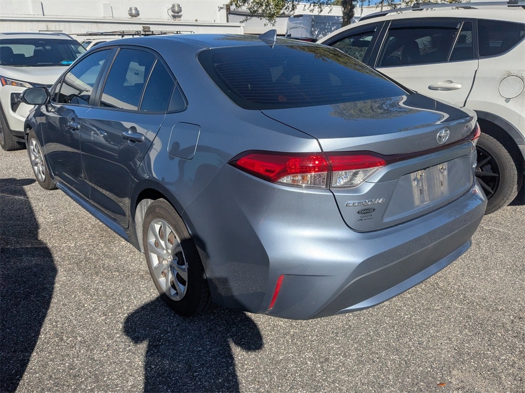 Used 2022 Toyota Corolla LE Sedan