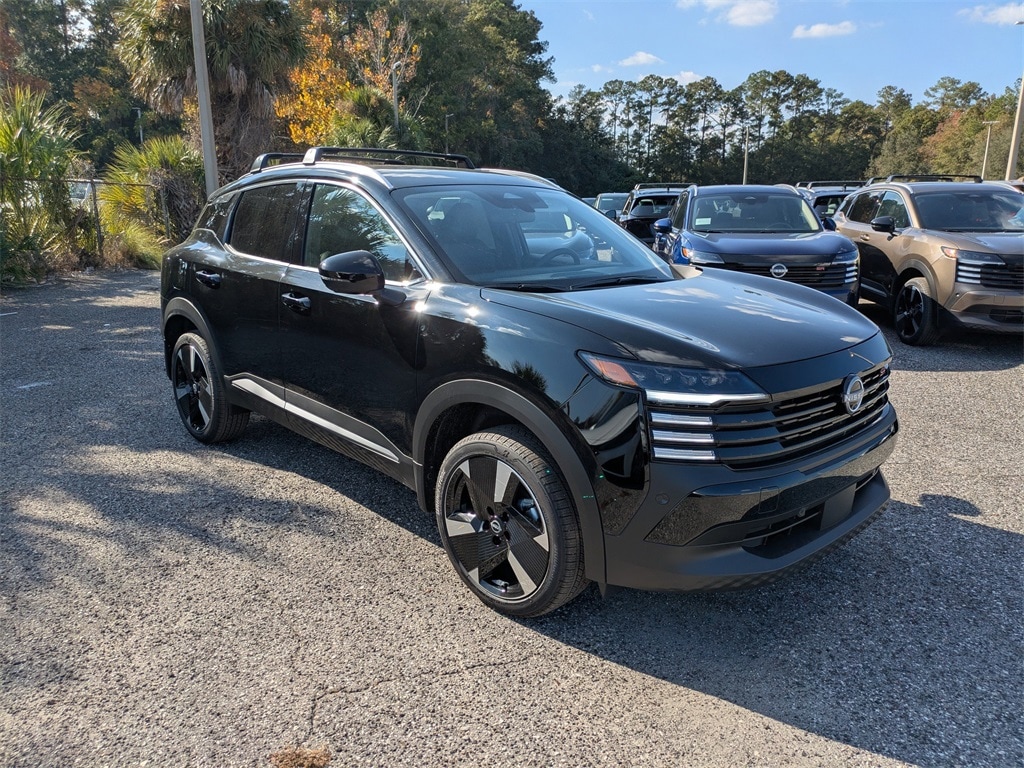 New 2026 Nissan Kicks SR SUV