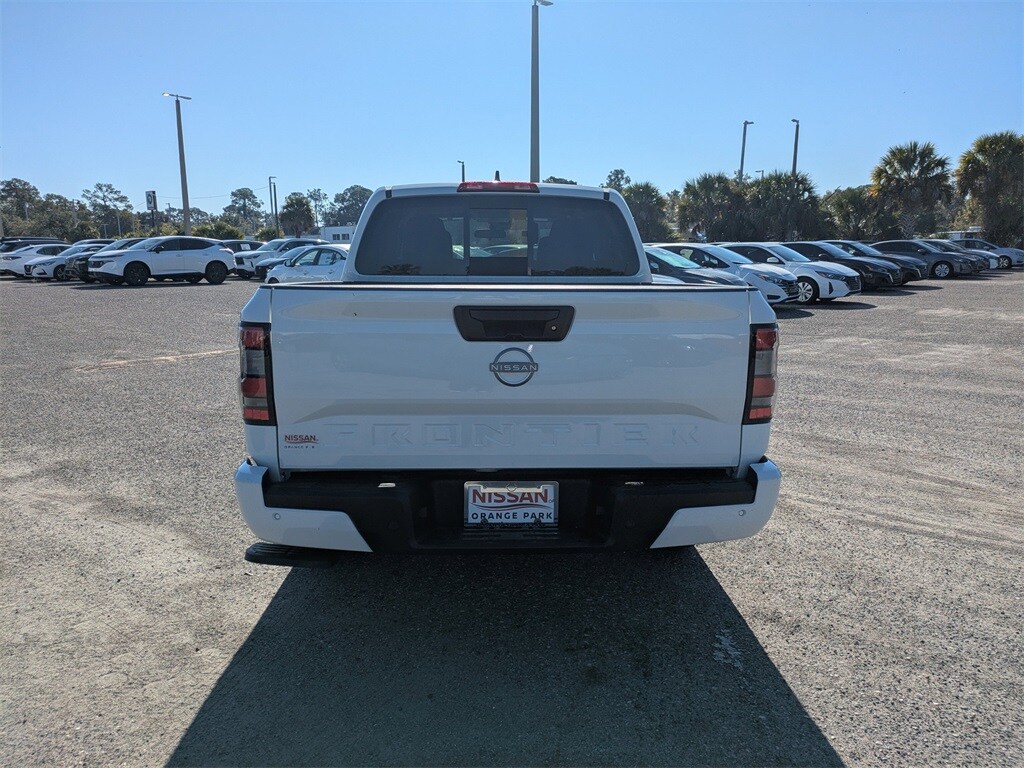 New 2025 Nissan Frontier SV Truck Crew Cab