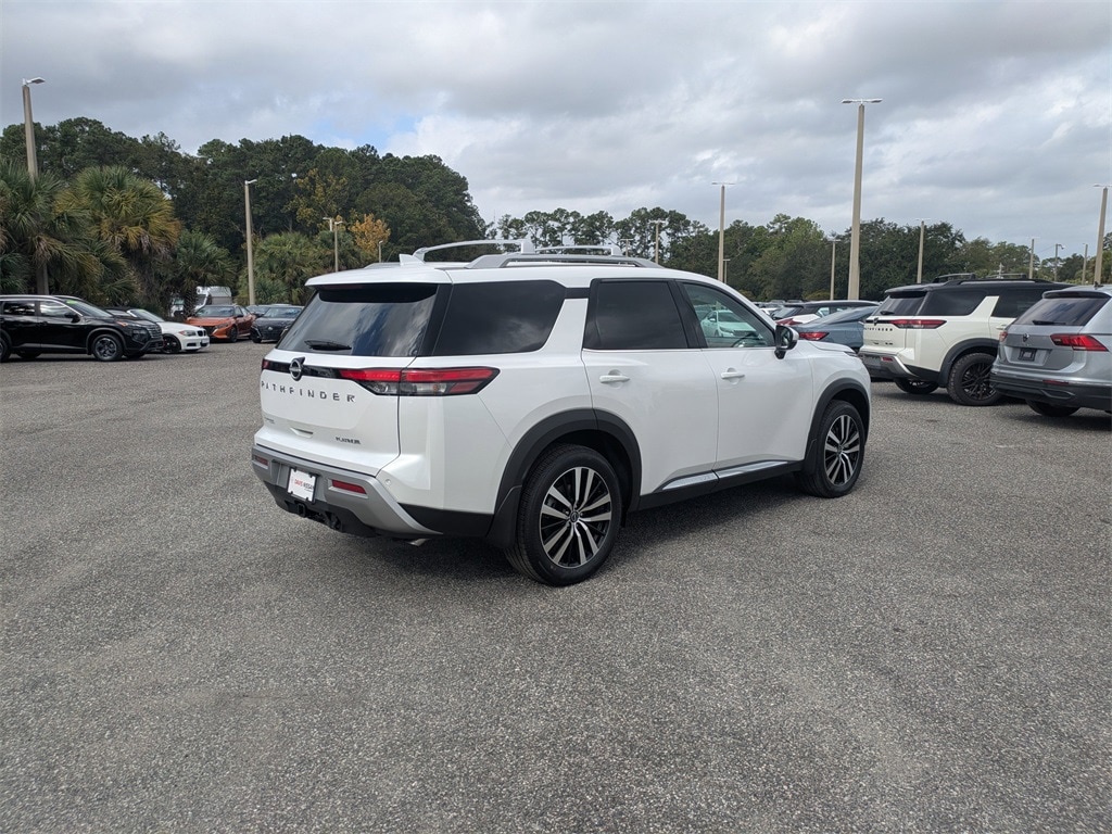 New 2025 Nissan Pathfinder Platinum SUV