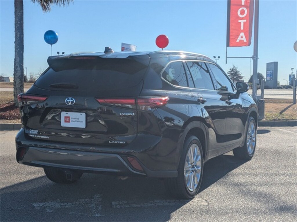 Certified 2022 Toyota Highlander Hybrid Limited SUV