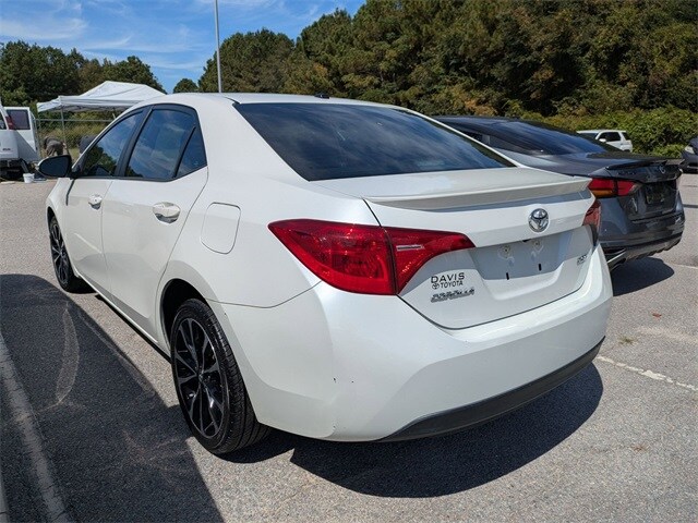 2018 Toyota Corolla XSE photo 4