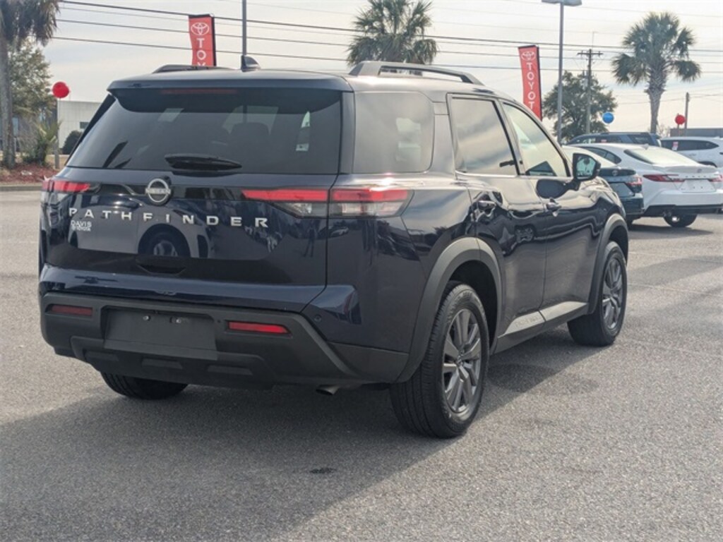 Used 2025 Nissan Pathfinder SV SUV