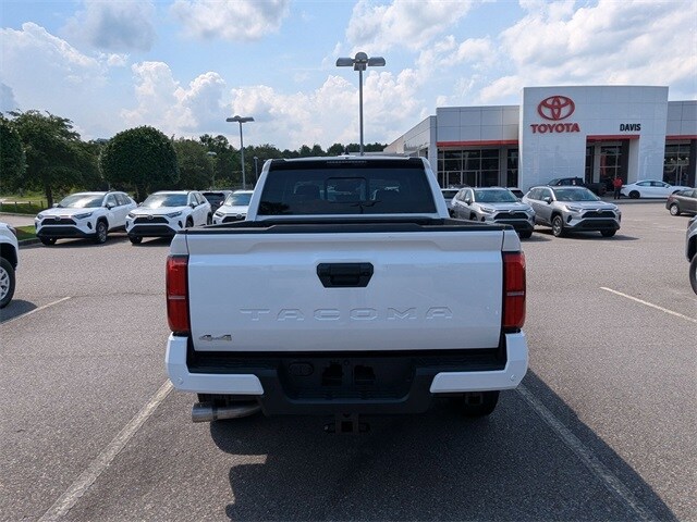 2024 Toyota Tacoma SR5 photo 3