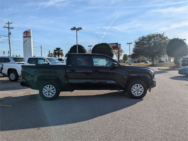 2024 Toyota Tacoma SR5 photo 2