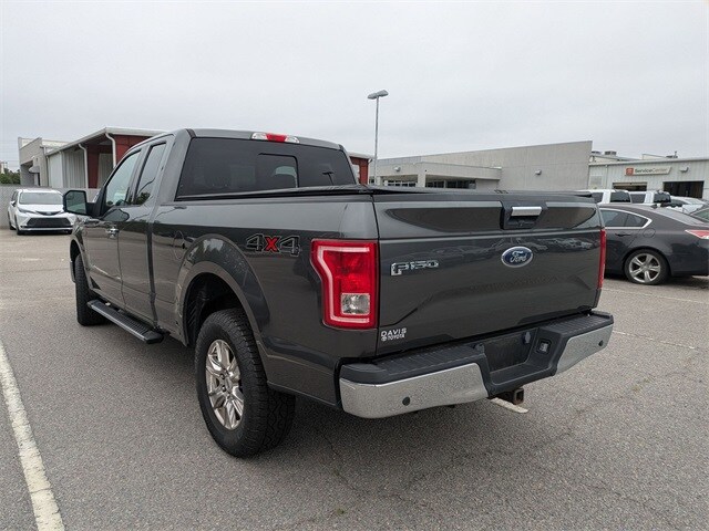 2017 Ford F-150 XLT photo 4
