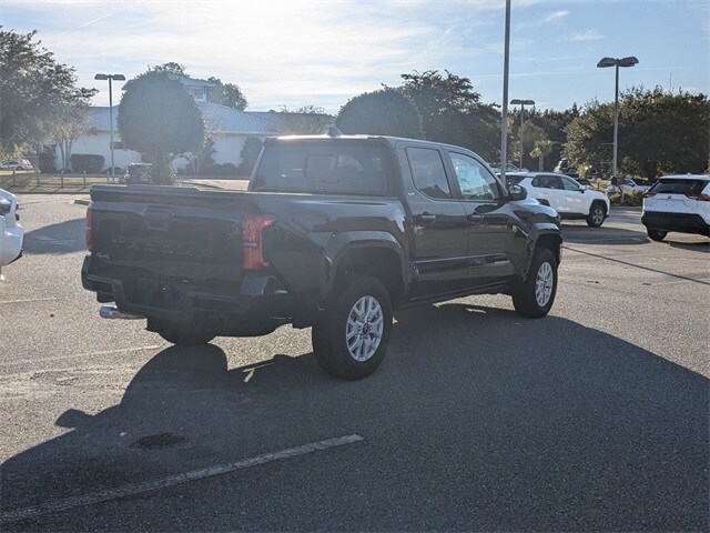 2024 Toyota Tacoma SR5 photo 3