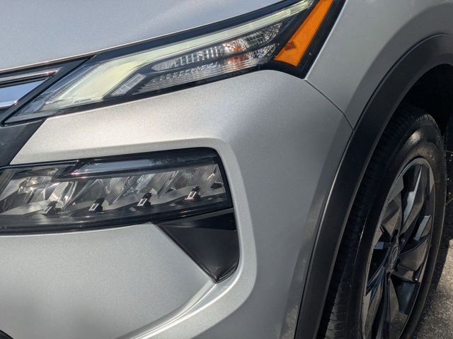 2025 Nissan Rogue SV - Photo 9