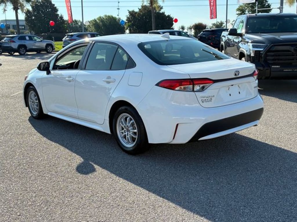 Certified 2022 Toyota Corolla Hybrid LE Sedan