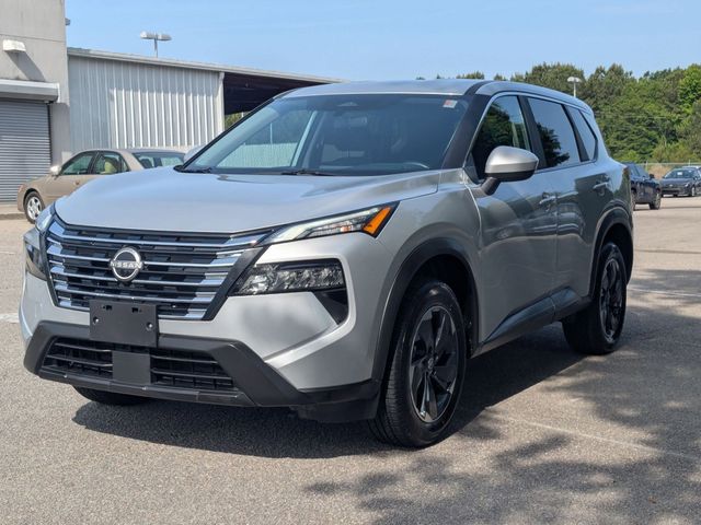 2025 Nissan Rogue SV - Photo 7