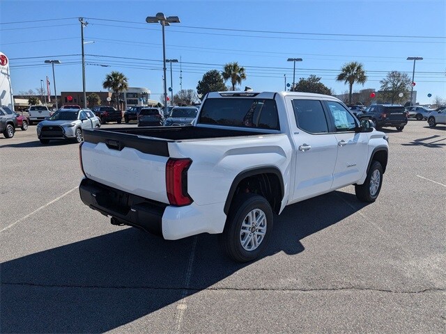 2025 Toyota Tundra SR5 photo 3