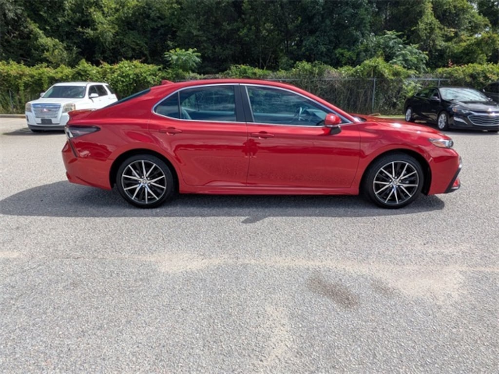 Used 2024 Toyota Camry SE Sedan