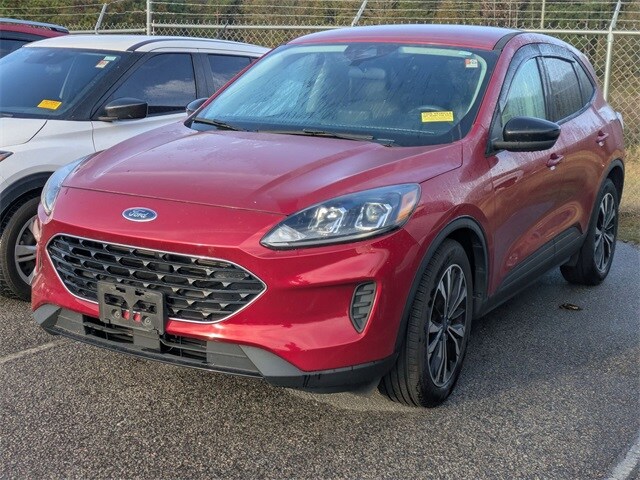 2021 Ford Escape SE photo 3