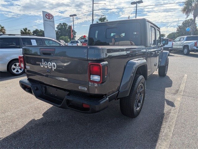 2023 Jeep Gladiator Overland photo 3
