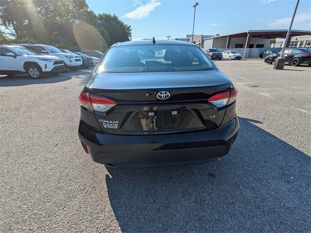 2022 Toyota Corolla LE photo 4