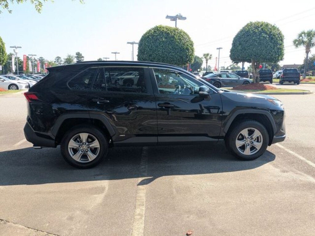 Used 2023 Toyota RAV4 Hybrid XLE SUV