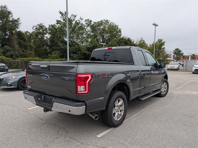 2017 Ford F-150 XLT photo 2