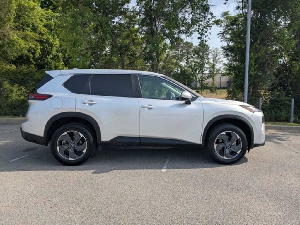Used 2025 Nissan Rogue SV SUV