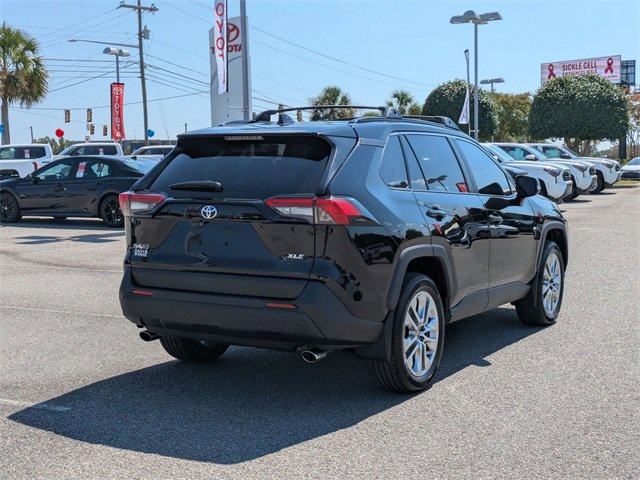 2025 Toyota RAV4 XLE Premium photo 3