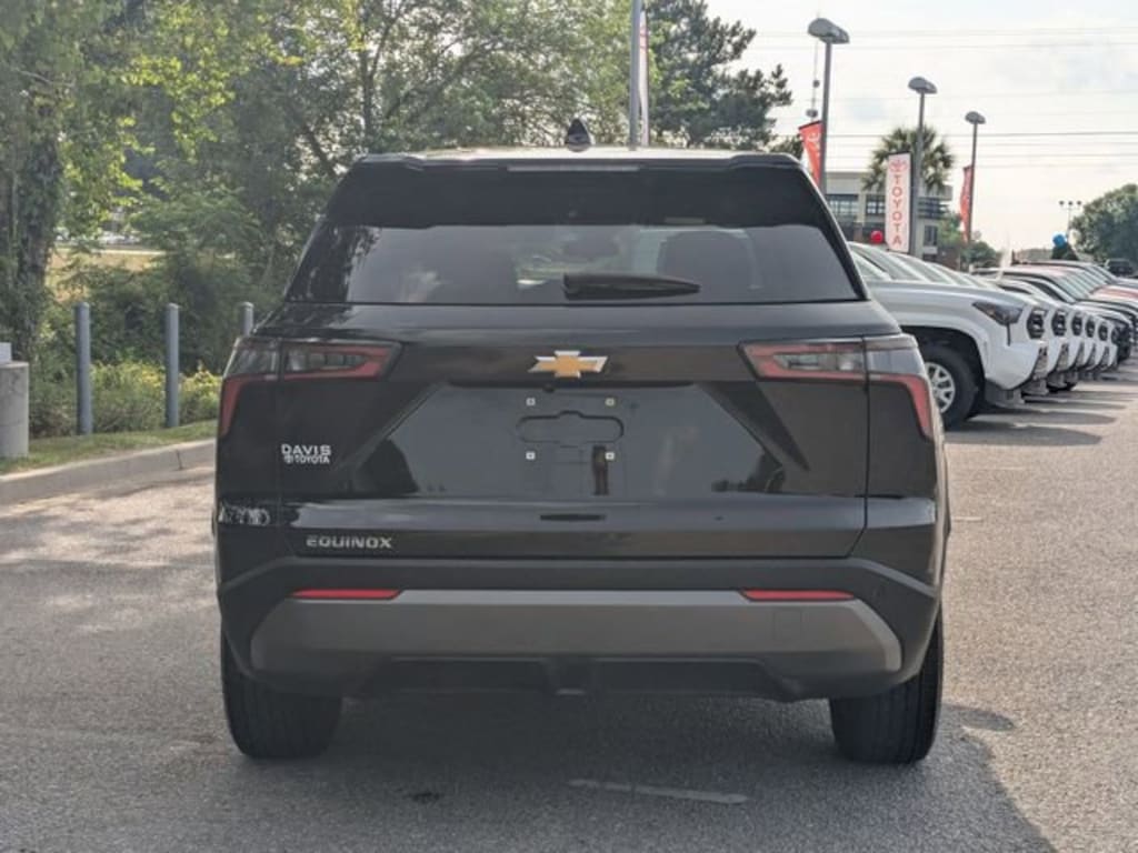 Used 2025 Chevrolet Equinox LT SUV