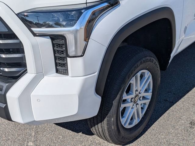 2025 Toyota Tundra SR5 - Photo 8