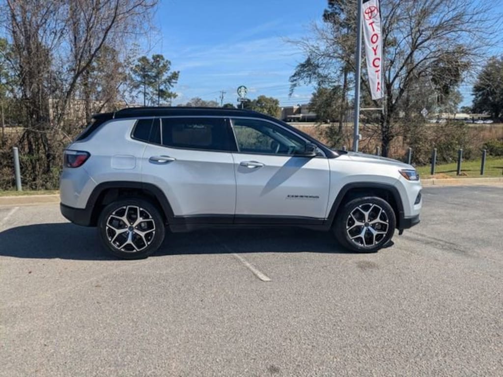 Used 2025 Jeep Compass Limited SUV