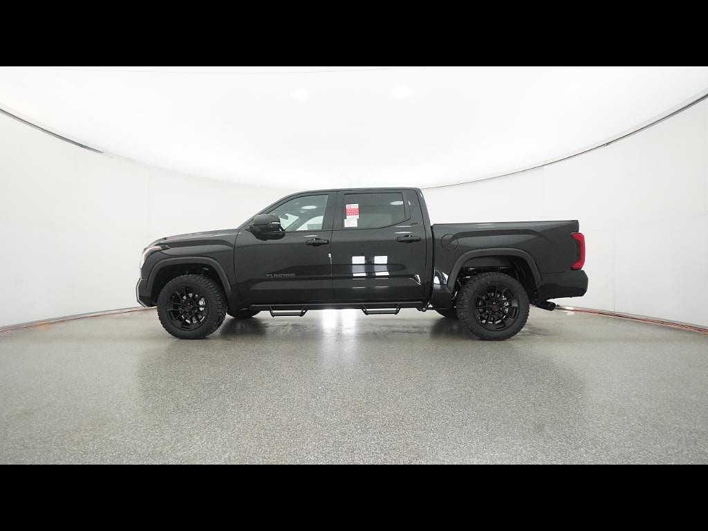 2026 Toyota Tundra SR5 - Photo 32
